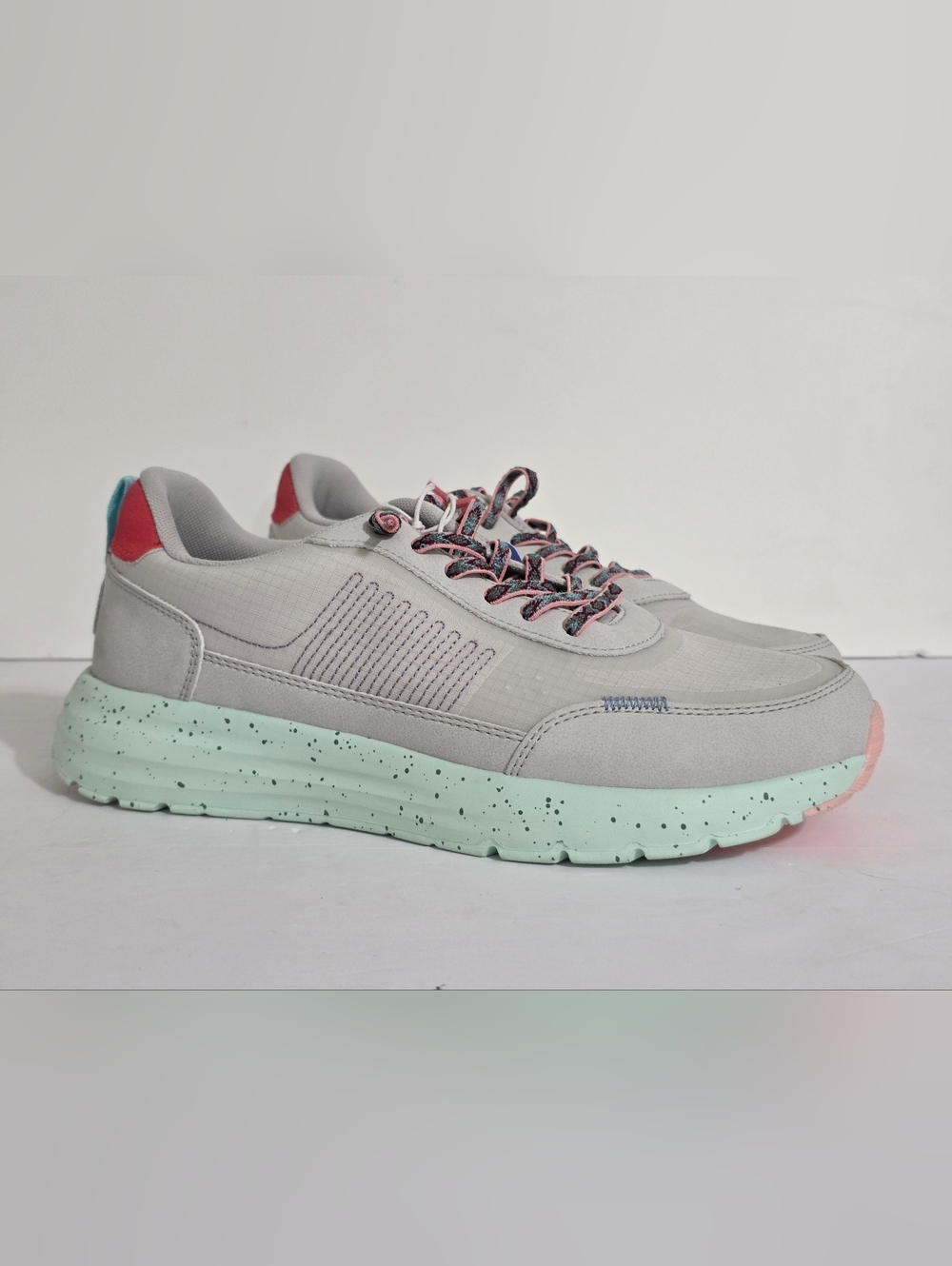 Hey Dude  Sirocco Alta Women's  Sneaker Size 10 - Picture 4 of 9